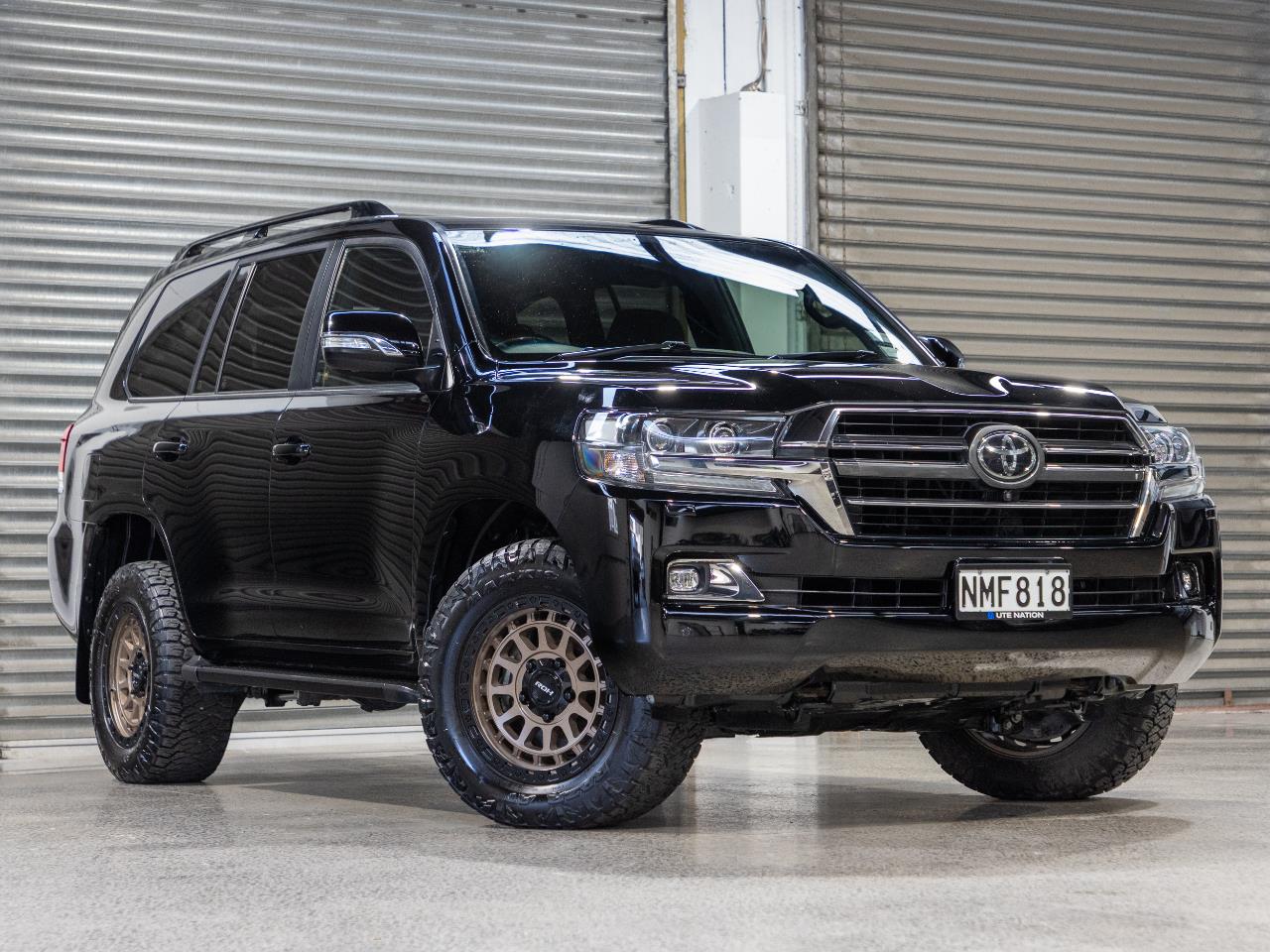 2021 Toyota Landcruiser
