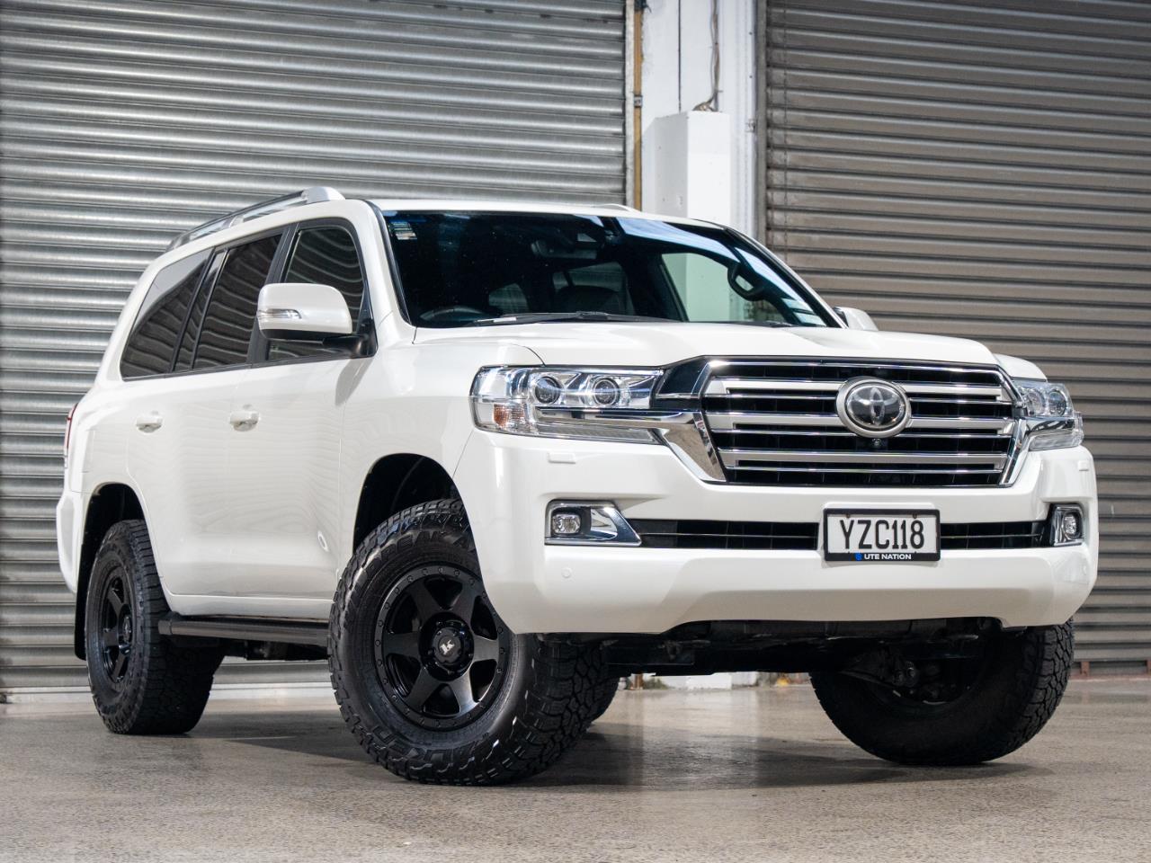 2016 Toyota Landcruiser