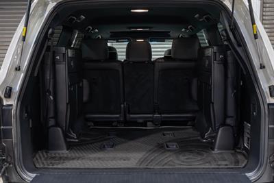 2016 Toyota Landcruiser - Thumbnail