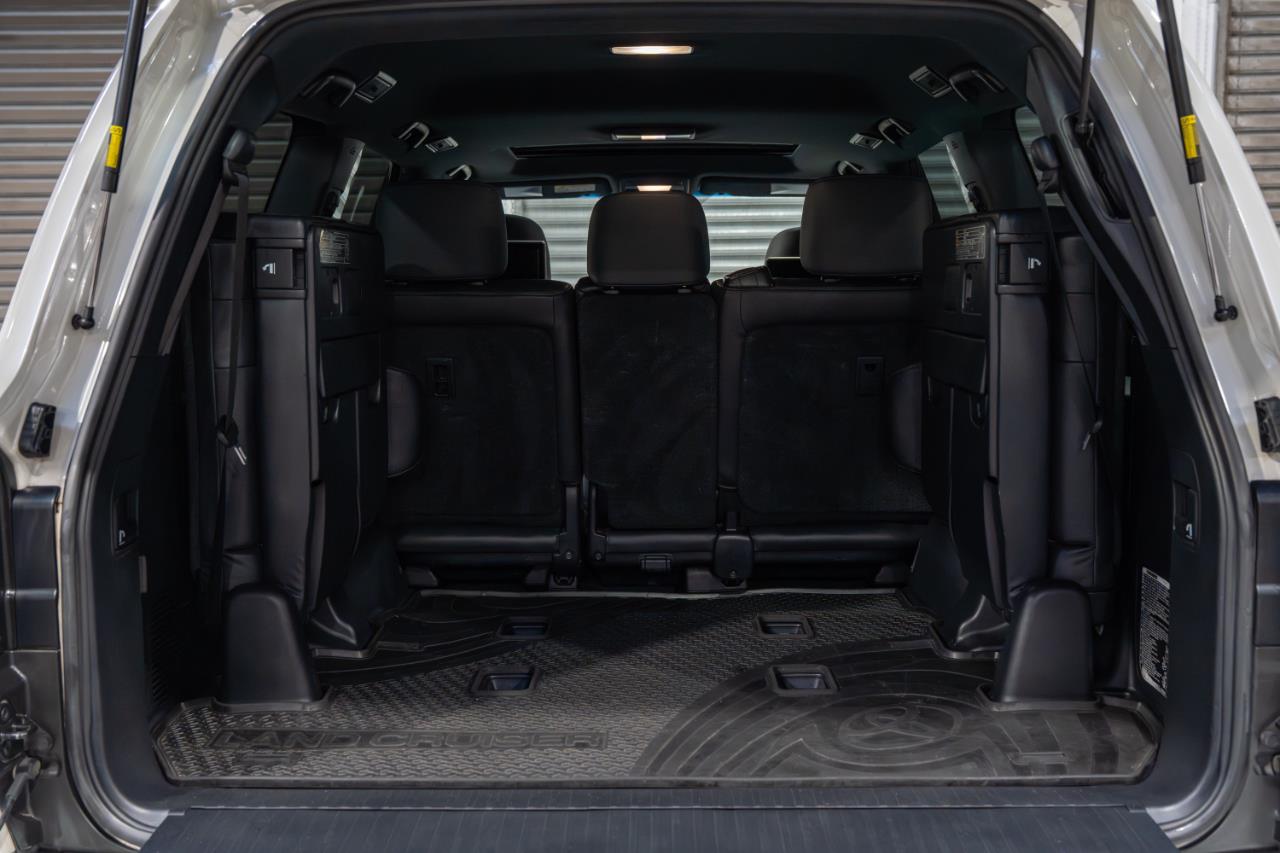 2016 Toyota Landcruiser