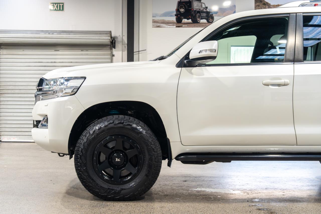 2016 Toyota Landcruiser