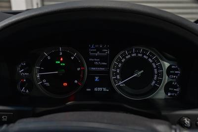 2016 Toyota Landcruiser - Thumbnail