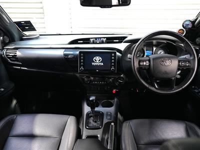 2023 Toyota Hilux - Thumbnail