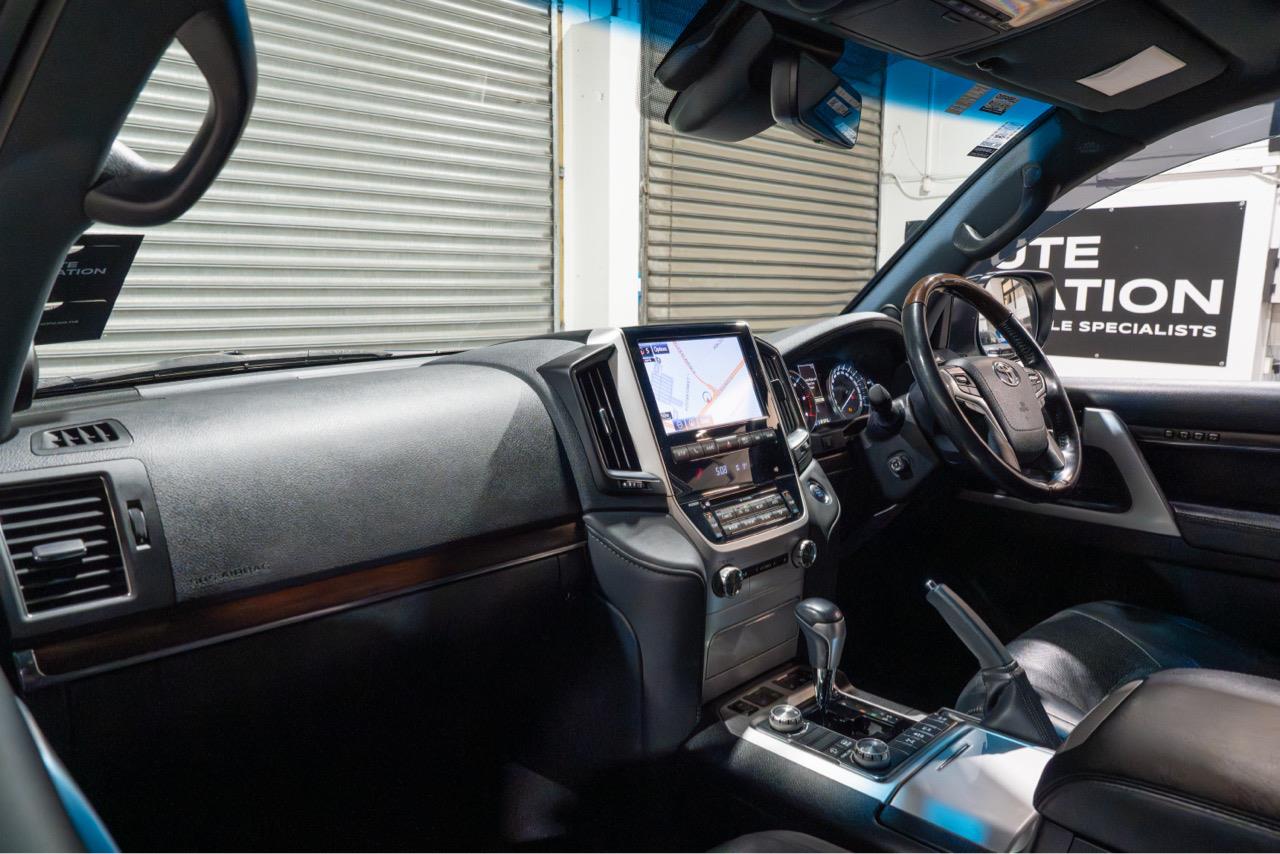 2021 Toyota Landcruiser