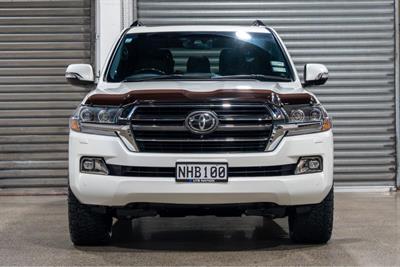 2021 Toyota Landcruiser - Thumbnail