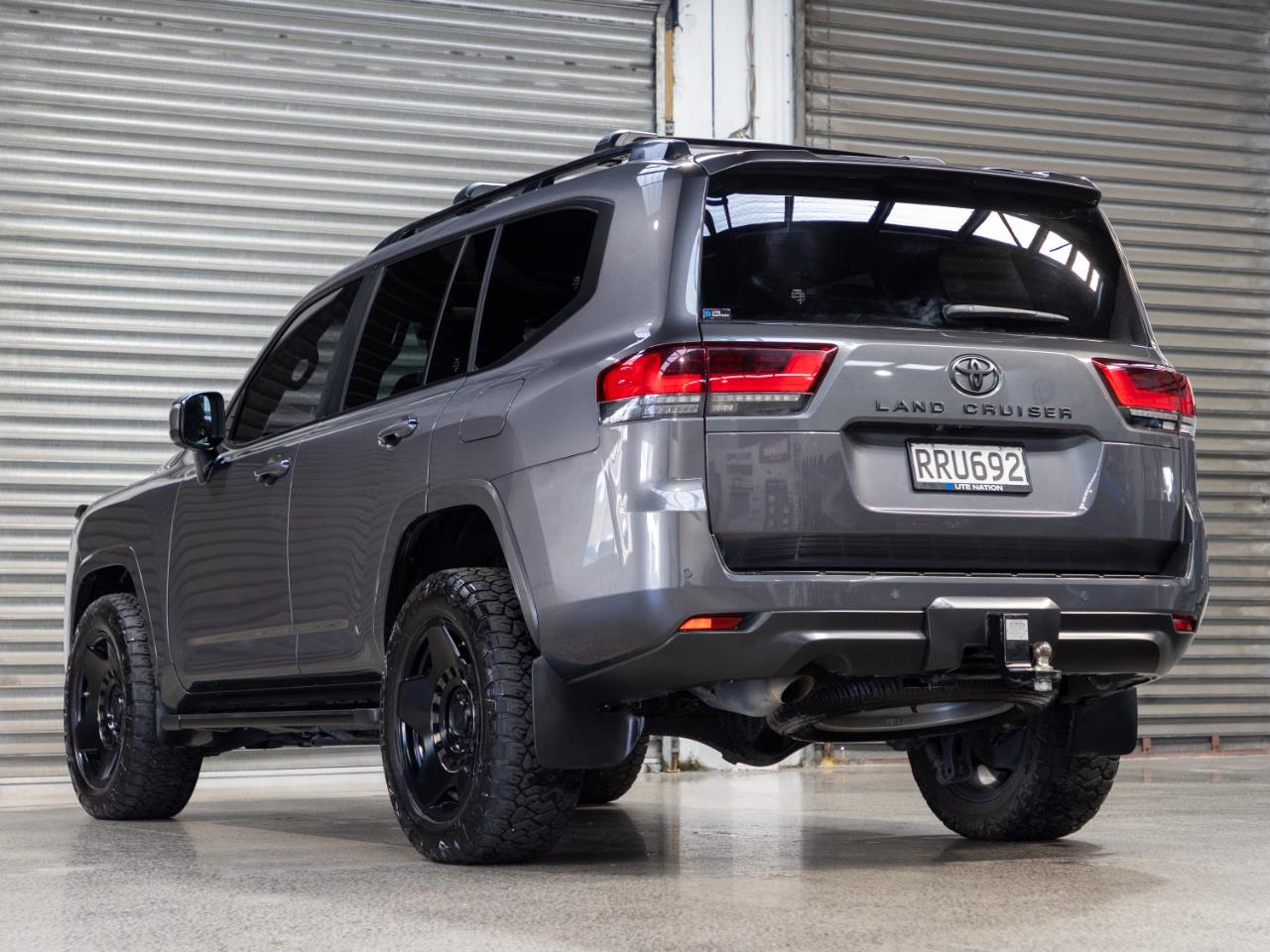 2024 Toyota Landcruiser