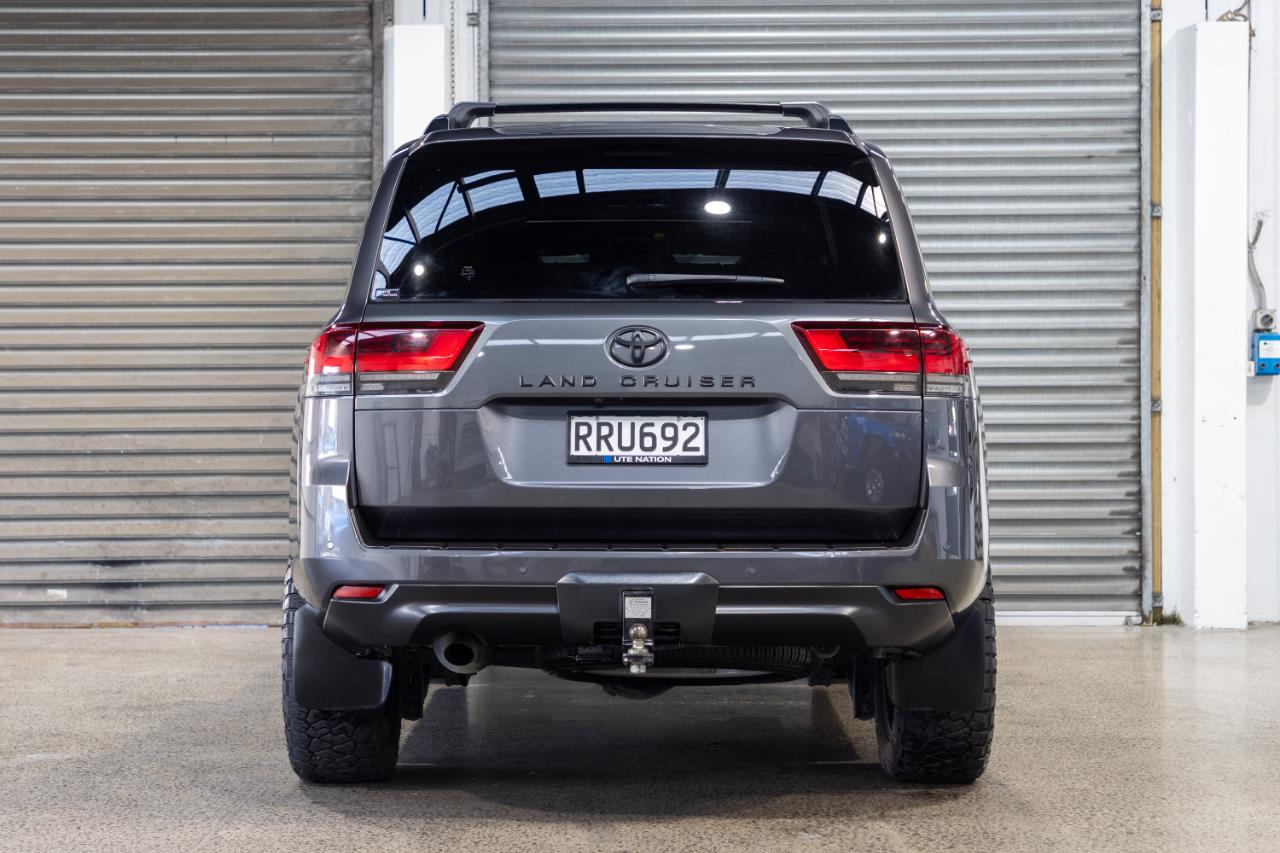 2024 Toyota Landcruiser