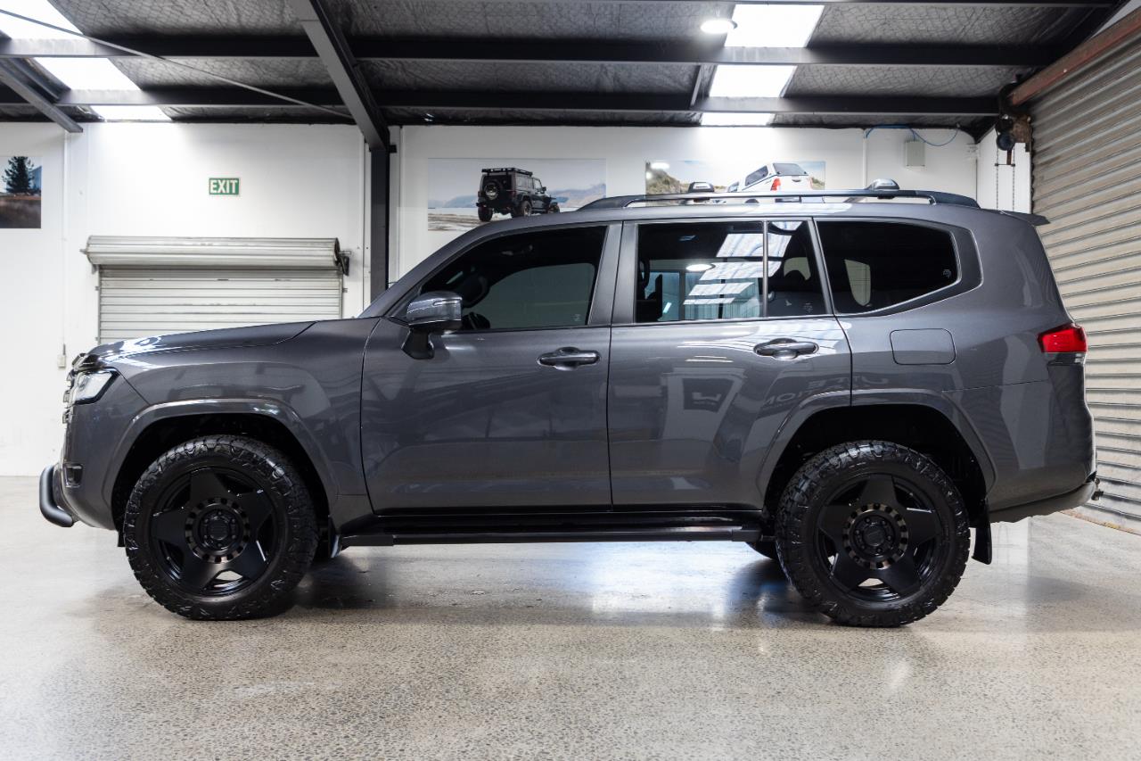 2024 Toyota Landcruiser