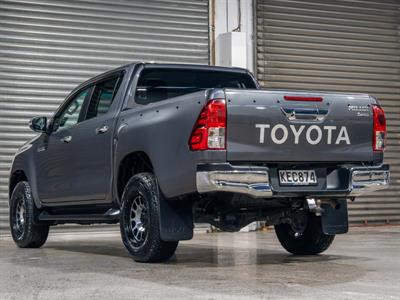 2016 Toyota Hilux - Thumbnail
