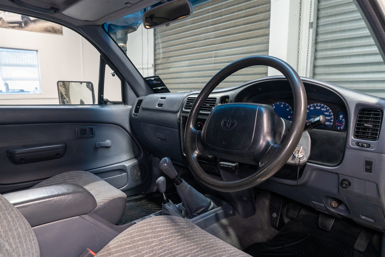 1999 Toyota Hilux