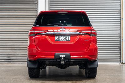 2024 Toyota Fortuner - Thumbnail