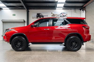 2024 Toyota Fortuner - Thumbnail