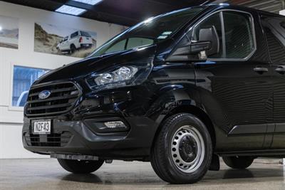 2022 Ford Transit - Thumbnail