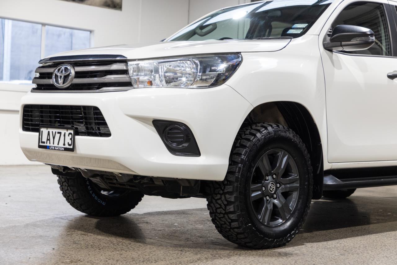 2017 Toyota Hilux