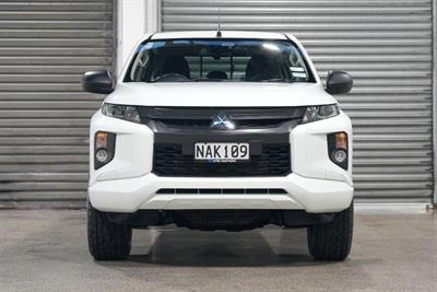 2020 Mitsubishi Triton - Thumbnail
