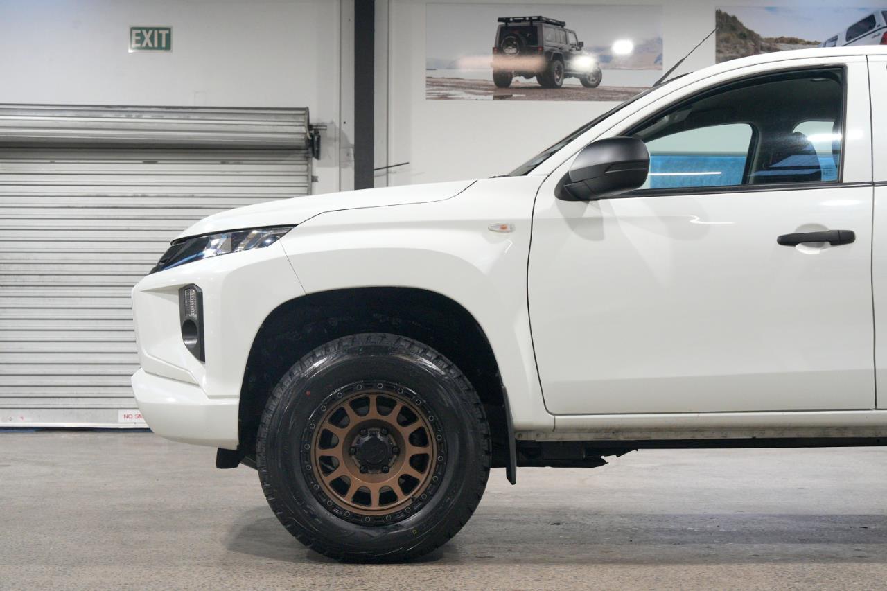 2020 Mitsubishi Triton