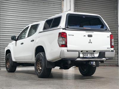 2020 Mitsubishi Triton - Thumbnail