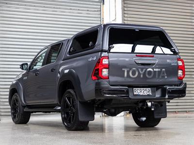 2025 Toyota Hilux - Thumbnail