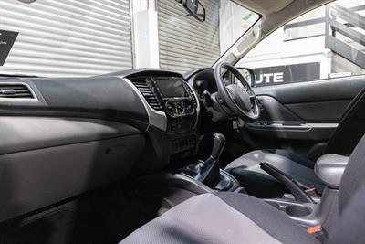 2019 Mitsubishi Triton - Thumbnail