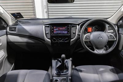 2019 Mitsubishi Triton - Thumbnail