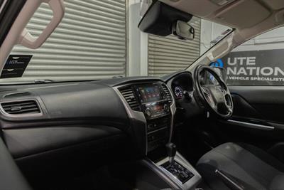 2022 Mitsubishi Triton - Thumbnail