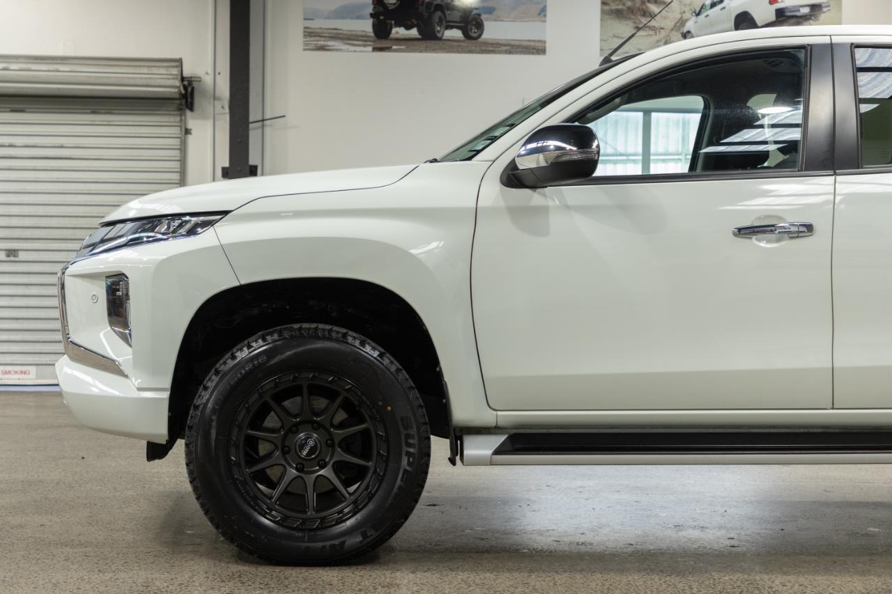 2022 Mitsubishi Triton