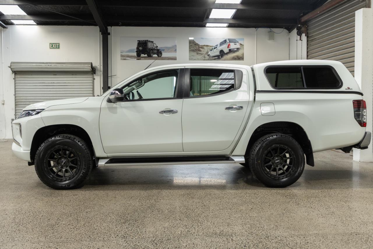 2022 Mitsubishi Triton