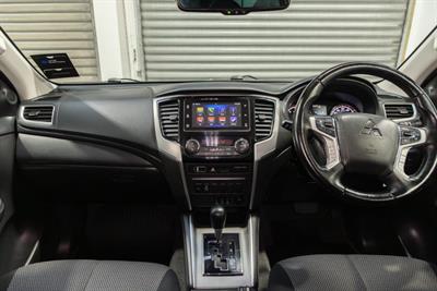 2022 Mitsubishi Triton - Thumbnail