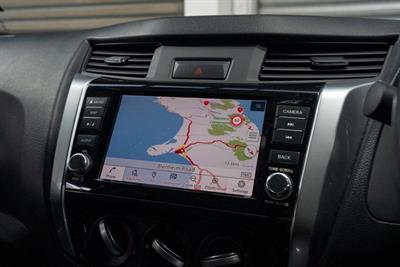 2021 Nissan Navara - Thumbnail