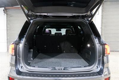 2023 Ford Everest - Thumbnail