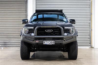 2023 Ford Everest - Thumbnail