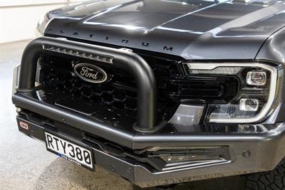 2023 Ford Everest - Thumbnail
