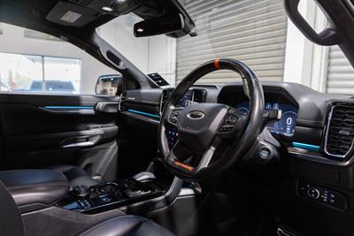 2023 Ford Everest - Thumbnail