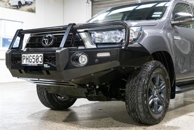 2022 Toyota Hilux - Thumbnail