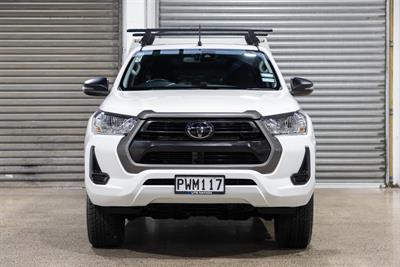 2022 Toyota Hilux - Thumbnail