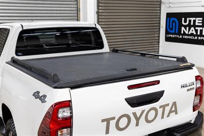 2024 Toyota Hilux - Thumbnail