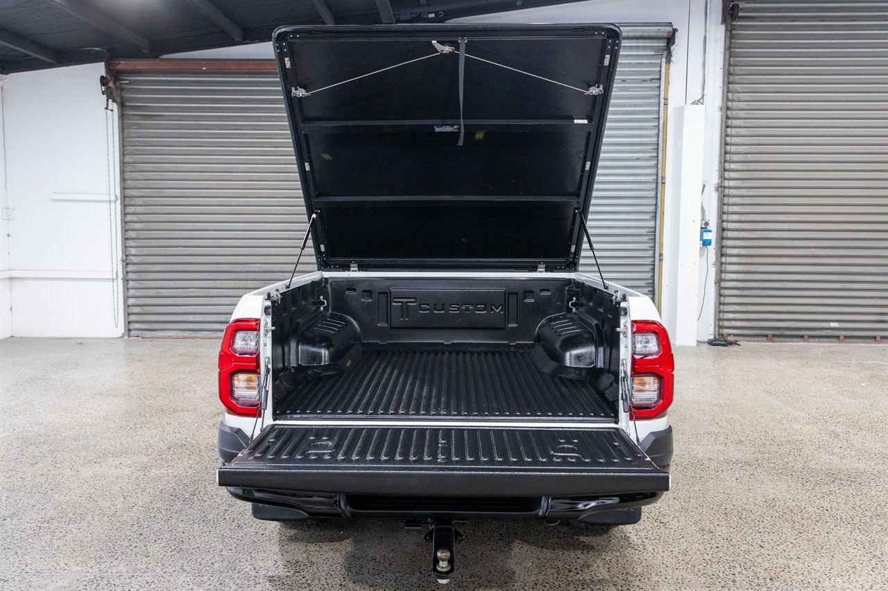 2024 Toyota Hilux