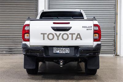2024 Toyota Hilux - Thumbnail