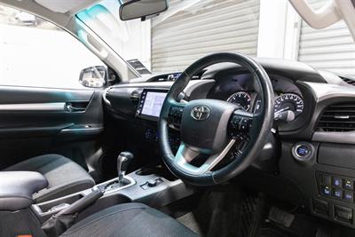 2024 Toyota Hilux - Thumbnail