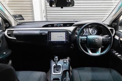 2024 Toyota Hilux - Thumbnail