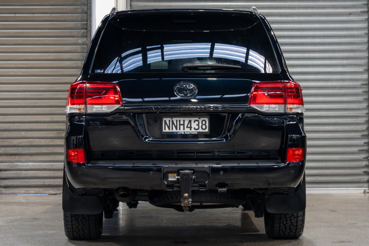 2017 Toyota Landcruiser