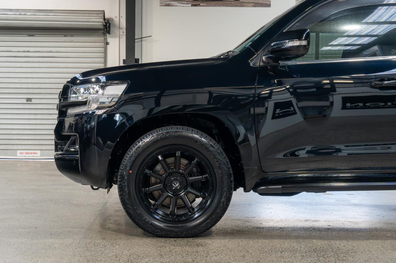 2017 Toyota Landcruiser