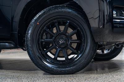 2017 Toyota Landcruiser - Thumbnail