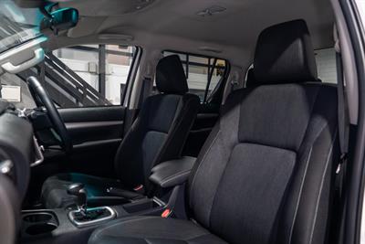 2021 Toyota Hilux - Thumbnail