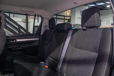 2021 Toyota Hilux - Thumbnail
