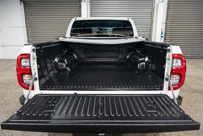 2021 Toyota Hilux - Thumbnail