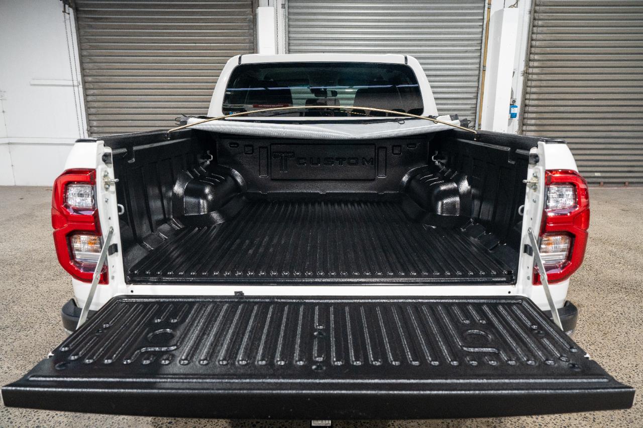 2021 Toyota Hilux