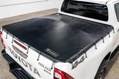 2021 Toyota Hilux - Thumbnail