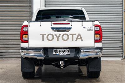 2021 Toyota Hilux - Thumbnail