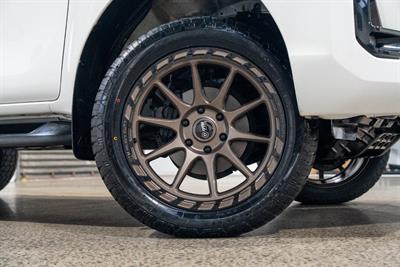 2021 Toyota Hilux - Thumbnail